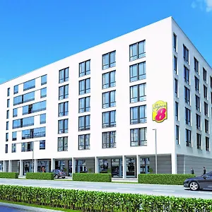 Super 8 By Wyndham West 3*, Múnich Alemania
